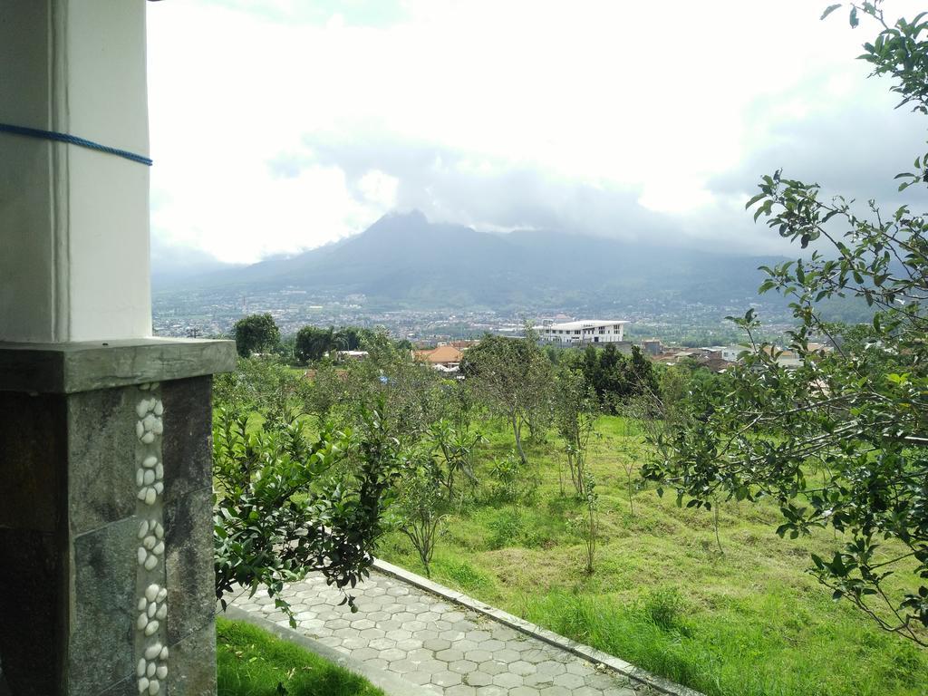 Shanty'S House Batu  Esterno foto